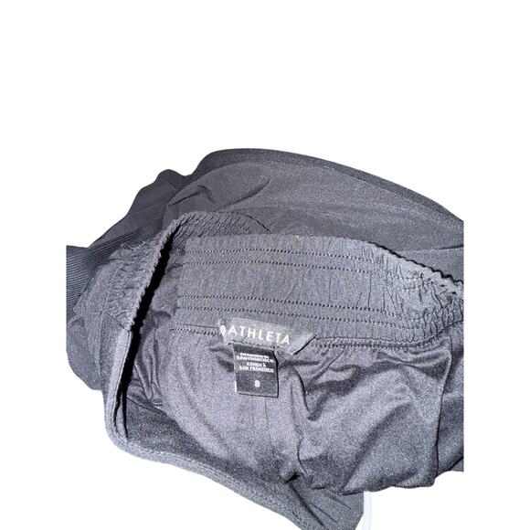 Athleta Joggers. Size 8. Zipper pockets in front and back. Ribbed on outside - Picture 3 of 6